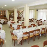 La Noyesa *** Superior מלון או גרובה