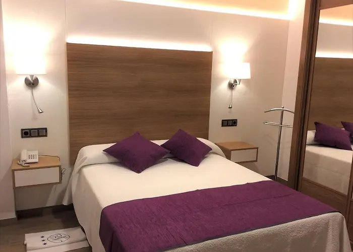 Ξενοδοχείο La Noyesa *** Superior 3*