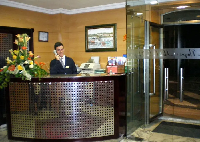 Ξενοδοχείο La Noyesa *** Superior 3*